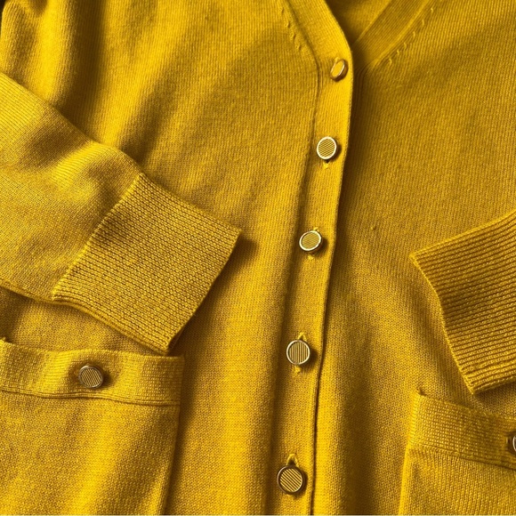 Mustard Yellow Banana Republic Cardigan Size S - Picture 3 of 7